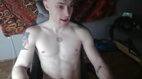 Snapshot of johnny_positive chatting on 11.08.25 Johnny online show from 11.08.25