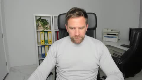 johnnydough82 online show from 12.02.24