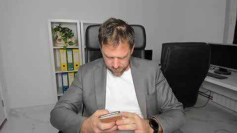 johnnydough82 online show from 12.06.24