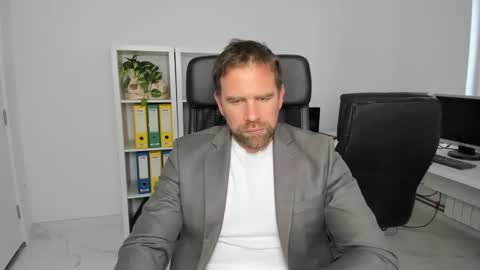 johnnydough82 online show from 12.06.24