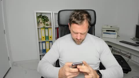 johnnydough82 online show from 12.08.24