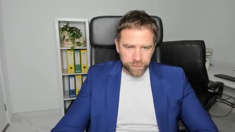 johnnydough82 online show from 12.15.24