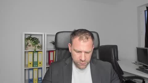 johnnydough82 online show from 12.27.24