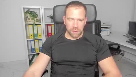 johnnydough82 online show from 01.02.25