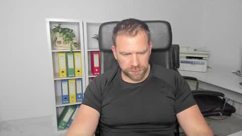 johnnydough82 online show from 01.11.25