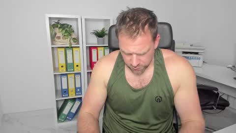 johnnydough82 online show from 01.18.25