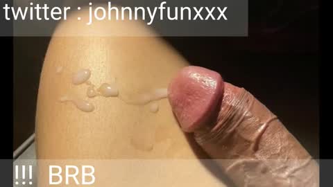 Johnnystrongarms                 online show from 09.23.25