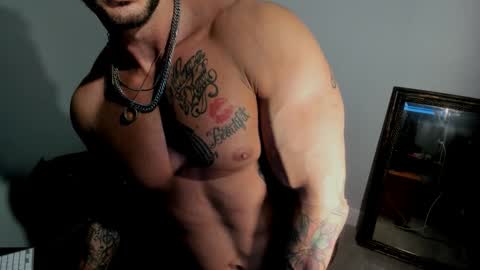 Johnnystrongarms                 online show from 10.26.25