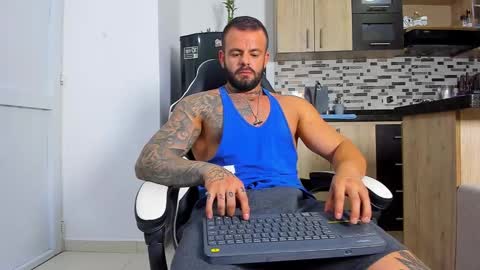 JOHNNY online show from 11.24.25