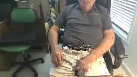 johnnys110153 online show from 04.13.26