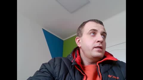 Snapshot of johnoreon chatting on 12.21.24 johnoreon online show from 12.21.24