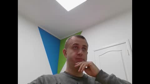 Snapshot of johnoreon chatting on 02.16.25 johnoreon online show from 02.16.25