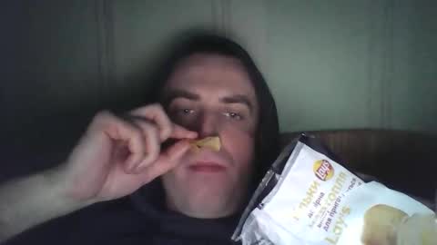 Snapshot of johnoreon chatting on 03.05.25 johnoreon online show from 03.05.25