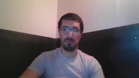 Snapshot of johnparis7575 chatting on 01.11.26 Johnfrench online show from 01.11.26