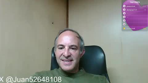 Snapshot of johnq_23 chatting on 09.16.25 John online show from 09.16.25