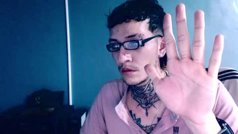 Snapshot of johnsonisaac94_ chatting on 12.18.24 johnsonisaac94 online show from 12.18.24