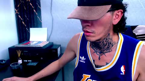 Snapshot of johnsonisaac94_ chatting on 02.21.25 johnsonisaac94 online show from 02.21.25