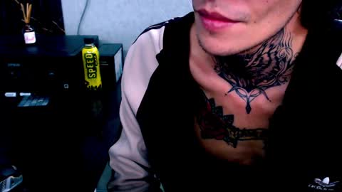 Snapshot of johnsonisaac94_ chatting on 02.22.25 johnsonisaac94 online show from 02.22.25