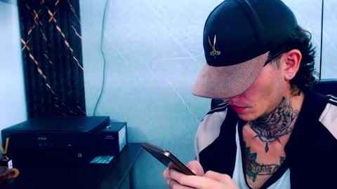 Snapshot of johnsonisaac94_ chatting on 02.24.25 johnsonisaac94 online show from 02.24.25