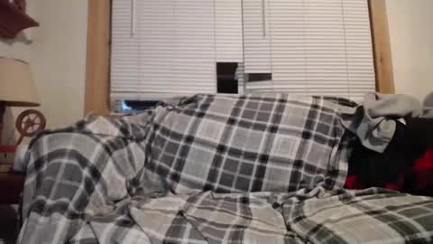 Snapshot of johstondude chatting on 11.24.25 Johston online show from 11.24.25