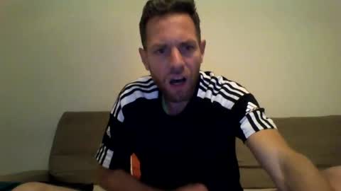 jojo19844 online show from 10.14.25