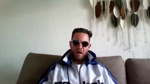 jojo19844 online show from 03.05.26