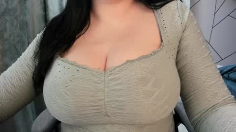 Snapshot of jolenekiss chatting on 01.01.25 Jolene online show from 01.01.25