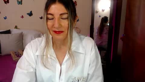 Jolie Mature online show from 03.22.26