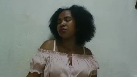 joliedonnue online show from 12.04.25