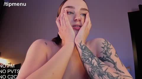 Snapshot of joliejoy chatting on 12.28.24 Jolie  My snapchat got deleted. If you were subscribed dm me my former username or scroll down and click on snapchat media online show from 12.28.24