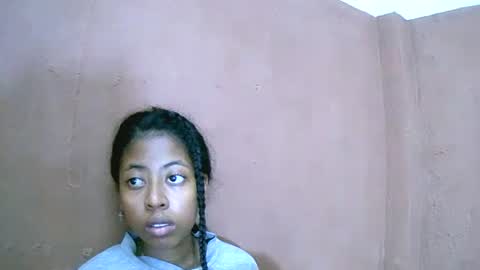 joliekah27 online show from 01.29.25