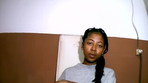 joliekah27 online show from 02.15.25