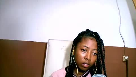 joliekah27 online show from 02.16.25