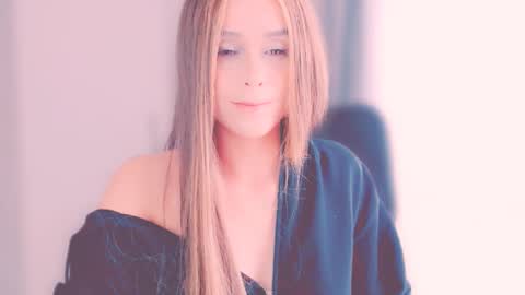 ArianaJoliiee online show from 10.25.25