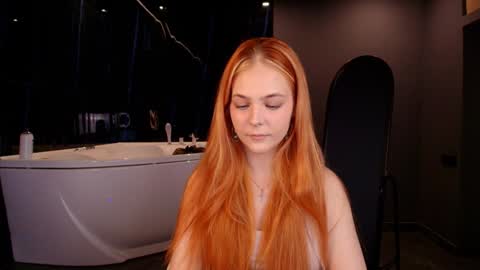 Polly  online show from 01.19.25