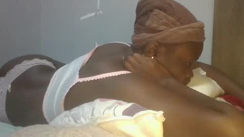 jollynabeb online show from 01.21.25