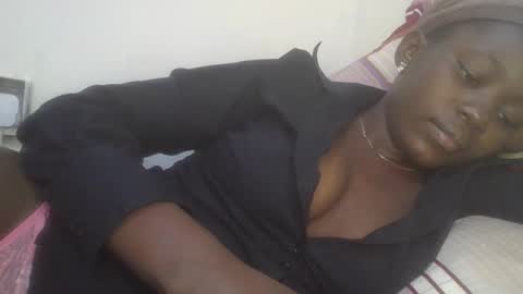 jollynabeb online show from 02.18.25