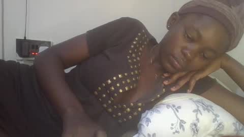 jollynabeb online show from 03.05.25