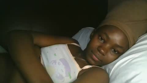 jollynabeb online show from 10.18.25