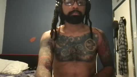 Snapshot of jon2h6k chatting on 03.10.25 jon2h6k online show from 03.10.25