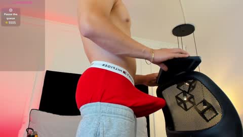 Jonathan Danielss  online show from 01.27.25