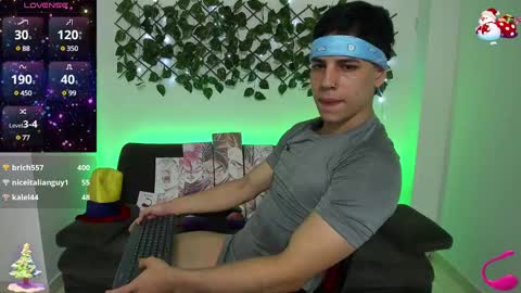Snapshot of jonathanjoestar_ chatting on 12.30.24 Instagram jonathanfit14 online show from 12.30.24