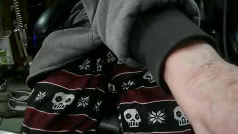 Snapshot of jonsexy1958 chatting on 10.27.25 jonsexy1958 online show from 10.27.25