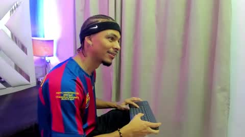 Snapshot of jordan_love7 chatting on 09.19.25 jordan online show from 09.19.25