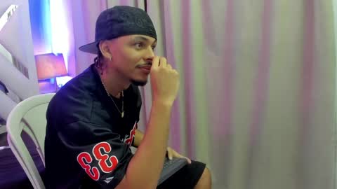 Snapshot of jordan_love7 chatting on 09.21.25 jordan online show from 09.21.25