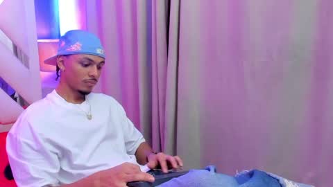 Snapshot of jordan_love7 chatting on 09.27.25 jordan online show from 09.27.25