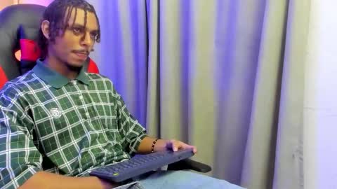 Snapshot of jordan_love7 chatting on 10.10.25 jordan online show from 10.10.25