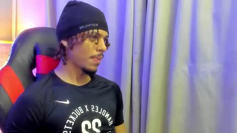 Snapshot of jordan_love7 chatting on 10.15.25 jordan online show from 10.15.25