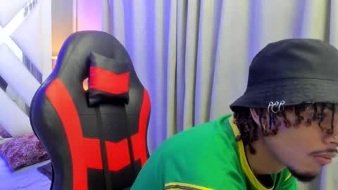 Snapshot of jordan_love7 chatting on 10.16.25 jordan online show from 10.16.25