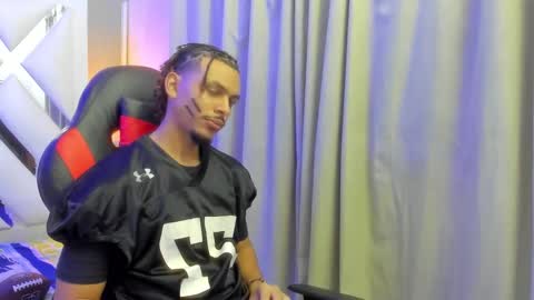 Snapshot of jordan_love7 chatting on 10.29.25 jordan online show from 10.29.25